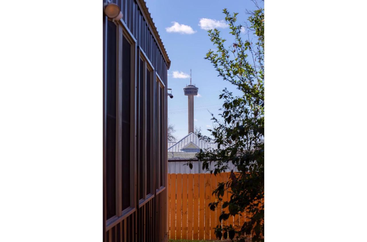 Gorgeous Guesthouse Near Amazing Downtown San Antonio Exterior photo